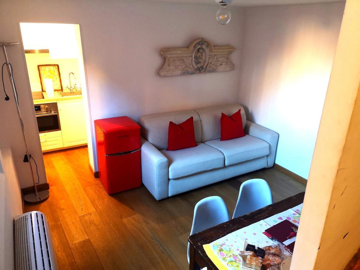 Historical And Luxury Apartment Bologna Exterior foto